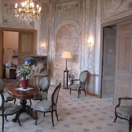 Château de Flée Semur-en-Auxois Esterno foto