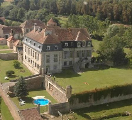 Château de Flée Semur-en-Auxois Esterno foto